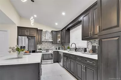 858 Prescott Street, Valley Stream, NY 11580 - Photo 8
