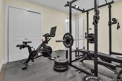 858 Prescott Street, Valley Stream, NY 11580 - Photo 22