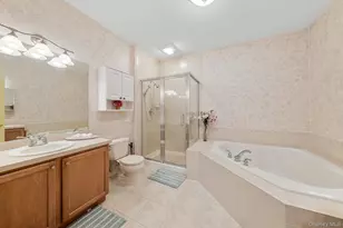 75 Meadow Pond Cir, Miller Place, NY 11764 - Photo 16