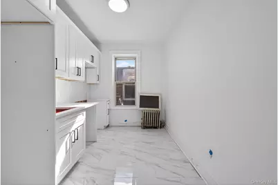 667 Hemlock Street, Brooklyn, NY 11208 - Photo 8