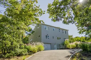 38 Red Creek Cir, Hampton Bays, NY 11946 - Photo 4