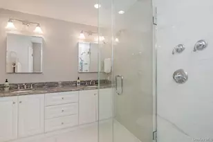 38 Red Creek Cir, Hampton Bays, NY 11946 - Photo 10