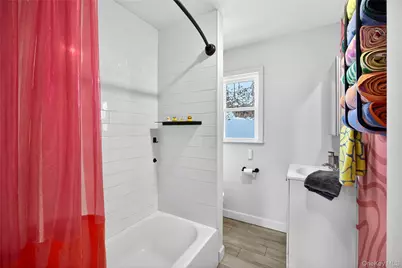 139 S Kensico Avenue, Valhalla, NY 10595 - Photo 10