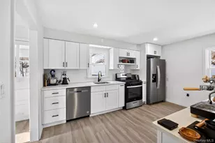 139 S Kensico Ave, Valhalla, NY 10595 - Photo 2