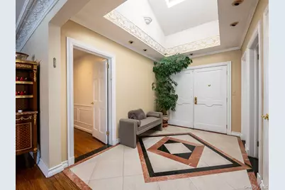 13 Lighthouse Road, Great Neck, NY 11024 - Photo 4