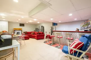 13 Lighthouse Rd, Great Neck, NY 11024 - Photo 26