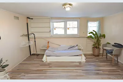 7 S Oak Street, Spring Valley, NY 10977 - Photo 14