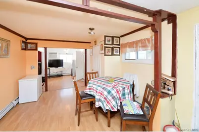 7 S Oak Street, Spring Valley, NY 10977 - Photo 18