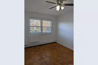 11A Hemlock Drive #8, Bay Shore, NY 11706 - Photo 6