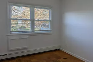 11A Hemlock Dr, Bay Shore, NY 11706 - Photo 6