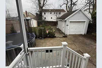 17 Litchfield Av #1 Avenue, Elmont, NY 11003 - Photo 6
