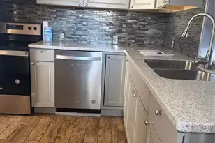 51 Fallkill Ave, Poughkeepsie, NY 12601 - Photo 8