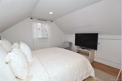 31 Armell Street, Huntington Station, NY 11746 - Photo 8