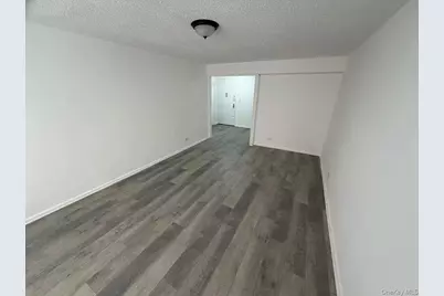 83-30 Vietor Avenue #323, Elmhurst, NY 11373 - Photo 6