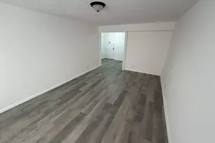 83-30 Vietor Ave, Elmhurst, NY 11373 - Photo 6