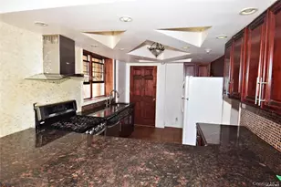 83-42 159th St, Jamaica, NY 11432 - Photo 6