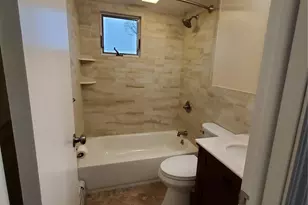 273 S 16th St, Lindenhurst, NY 11757 - Photo 10