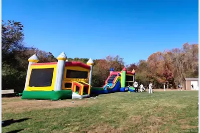 8 Royalston Lane, South Setauket, NY 11720 - Photo 36