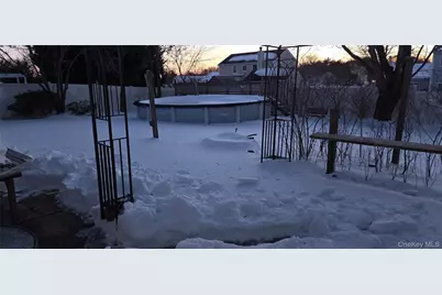 8 Royalston Lane, South Setauket, NY 11720 - Photo 26