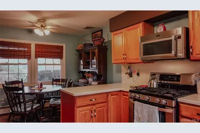 8 Royalston Lane, South Setauket, NY 11720 - Photo 8