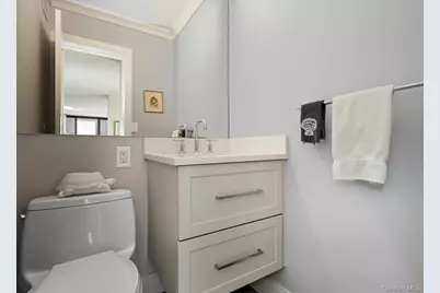 27110 Grand Central Parkway #25N, Floral Park, NY 11005 - Photo 20