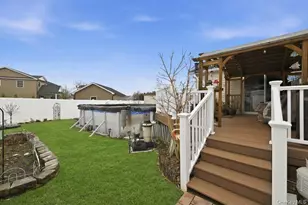 38 Bacon Ln, Babylon, NY 11702 - Photo 30