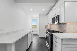 900 Palmer Rd, Bronxville, NY 10708 - Photo 10