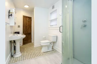 27 Summit Avenue, Sea Cliff, NY 11579 - Photo 18