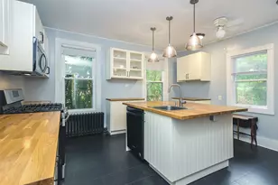 27 Summit Ave, Sea Cliff, NY 11579 - Photo 14