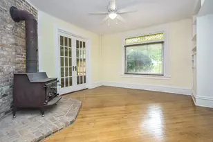 27 Summit Ave, Sea Cliff, NY 11579 - Photo 4