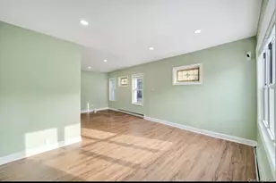 11915 145th St, Jamaica, NY 11436 - Photo 4