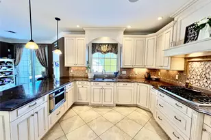 3683 Orchard Rd, Wantagh, NY 11793 - Photo 10