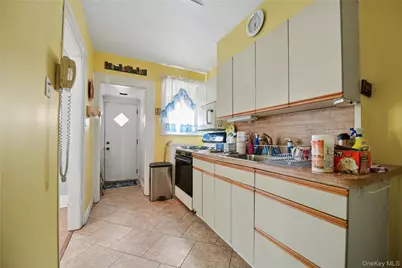 6537 77th Place, Middle Village, NY 11379 - Photo 10