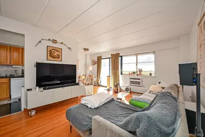 36-25 Union Street #5E, Flushing, NY 11354 - Photo 4