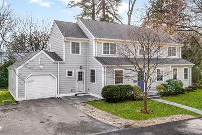 1054 Clay Avenue, Pelham, NY 10803 - Photo 2