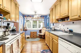 1003 Holly Stream Ct, Brewster, NY 10509 - Photo 10