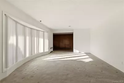 75 Mimosa Drive, East Hills, NY 11576 - Photo 6