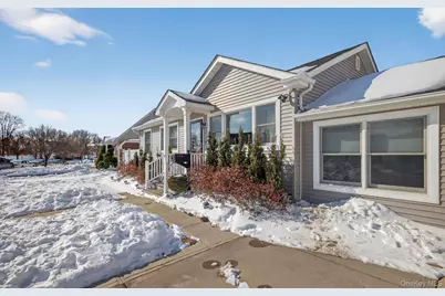 85 Pengon Circle, East Meadow, NY 11554 - Photo 2