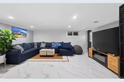 85 Pengon Circle, East Meadow, NY 11554 - Photo 26