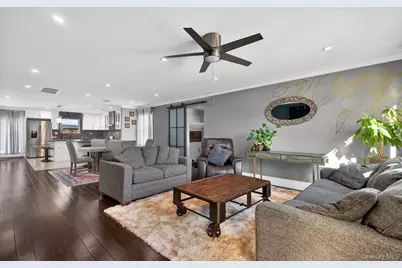 85 Pengon Circle, East Meadow, NY 11554 - Photo 6