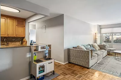 17-85 215th Street #1P, Bayside, NY 11360 - Photo 6