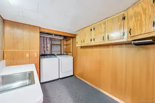 2327 Cleveland St, Bellmore, NY 11710 - Photo 36