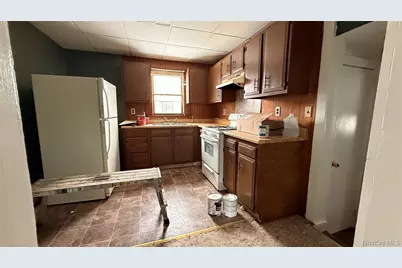 19 Bloomingburg Road, Middletown, NY 10940 - Photo 4