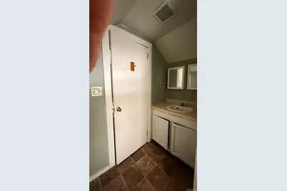 19 Bloomingburg Road, Middletown, NY 10940 - Photo 10