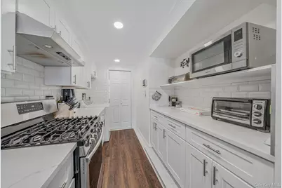 694 Whittier Street, Westbury, NY 11590 - Photo 14