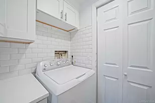 694 Whittier St, Westbury, NY 11590 - Photo 16