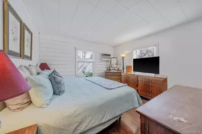 694 Whittier Street, Westbury, NY 11590 - Photo 18