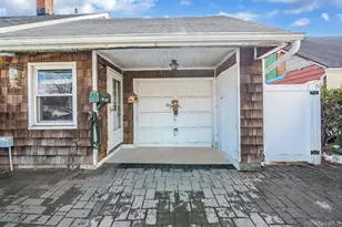 694 Whittier St, Westbury, NY 11590 - Photo 4