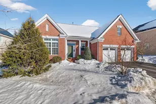 13 Tompkins Ln, Hopewell Junction, NY 12533 - Photo 2