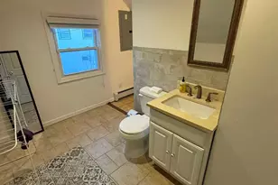 17 Cove Ln, Levittown, NY 11756 - Photo 8